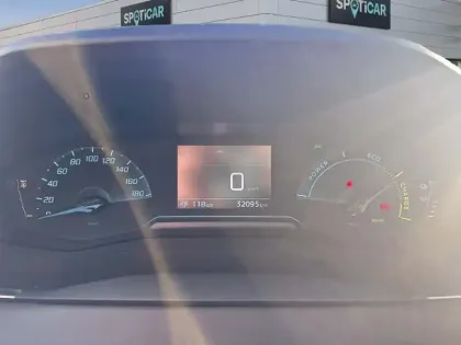 Photo 15 Peugeot 2008  Electrique 136 ch