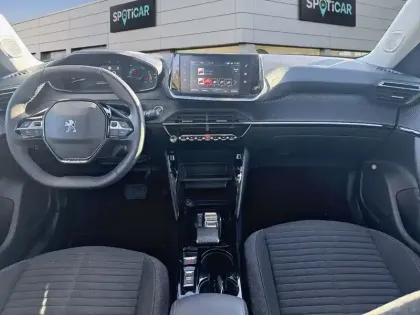 Photo 9 Peugeot 2008  Electrique 136 ch