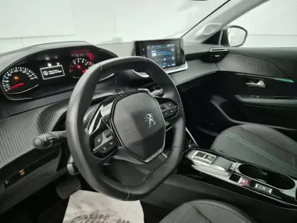 Photo 26 Peugeot 208  PureTech 100 S&S EAT8