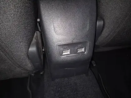 Photo 35 Peugeot 208  PureTech 100 S&S EAT8