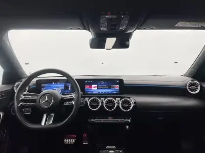 Photo 30 Mercedes CLA  Coupé 250 e Hybrid EQ 8G-DCT