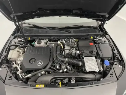 Photo 19 Mercedes CLA  Coupé 250 e Hybrid EQ 8G-DCT