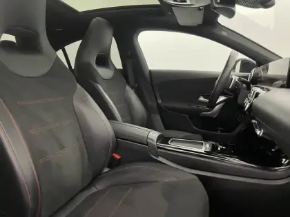 Photo 96 Mercedes CLA  Coupé 250 e Hybrid EQ 8G-DCT