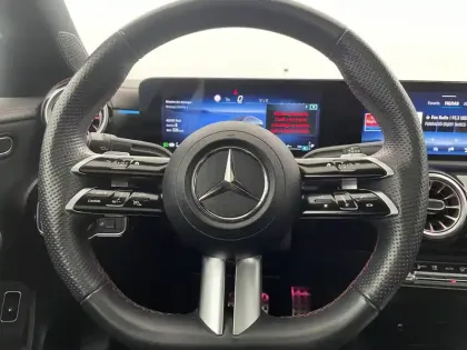 Photo 22 Mercedes CLA  Coupé 250 e Hybrid EQ 8G-DCT