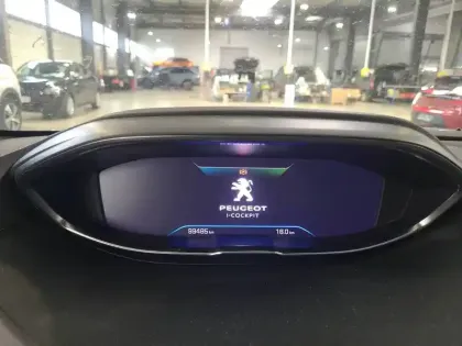 Photo 86 Peugeot 3008  Hybrid4 300 e-EAT8