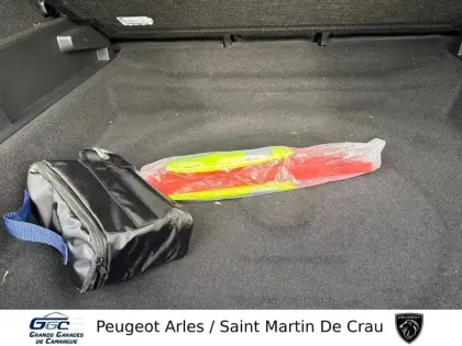 Photo 18 Peugeot 3008  Hybrid 145 e-DCS6