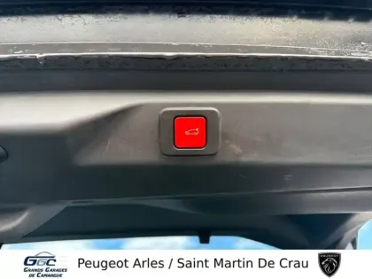 Photo 17 Peugeot 3008  Hybrid 145 e-DCS6