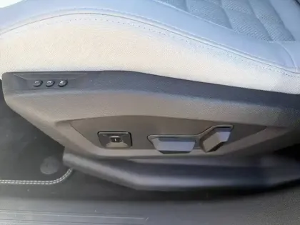 Photo 20 Citroën C5 aircross  Hybride Rechargeable 195 e-EAT7