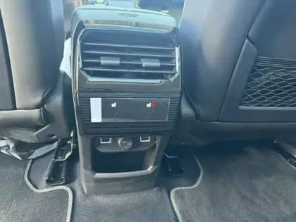 Photo 21 Citroën C5 aircross  Hybride Rechargeable 195 e-EAT7