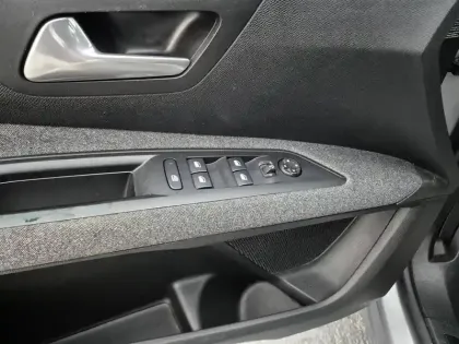 Photo 22 Peugeot 5008  BlueHDi 130ch S&S EAT8