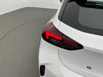 Photo 36 Opel Corsa Gén. VI Ph2 GS 5