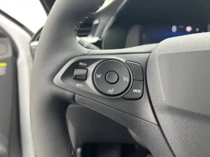 Photo 39 Opel Corsa Gén. VI Ph2 GS 5