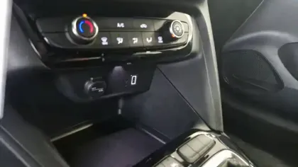 Photo 19 Opel Corsa  1.2 Turbo 100 ch BVM6