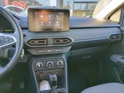 Photo 10 Dacia Jogger  Hybrid 140 7 places GSR2