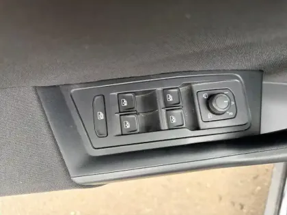 Photo 23 Volkswagen T-roc  1.0 TSI 110 Start/Stop BVM6