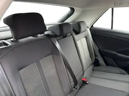 Photo 10 Volkswagen T-roc  1.0 TSI 110 Start/Stop BVM6