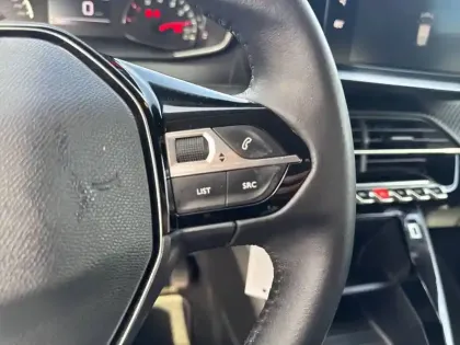 Photo 22 Peugeot 208  PureTech 75 S&S BVM5