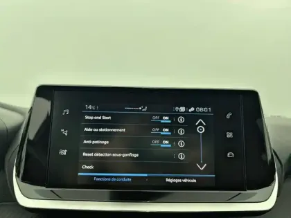 Photo 105 Peugeot 208  PureTech 75 S&S BVM5