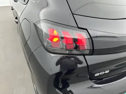 Photo 98 Peugeot 208  PureTech 75 S&S BVM5