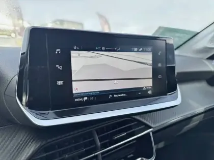 Photo 20 Peugeot 208  PureTech 75 S&S BVM5