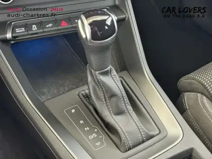 Photo 13 Audi Q3  45 TFSIe 245 ch S tronic 6