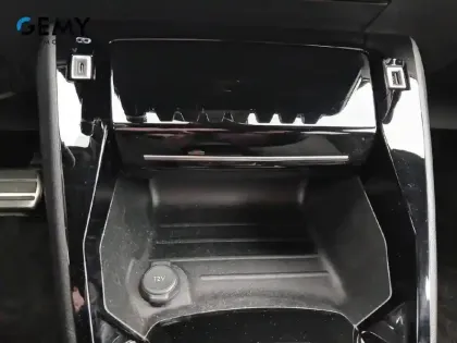 Photo 19 Peugeot 208  PureTech 100 S&S EAT8