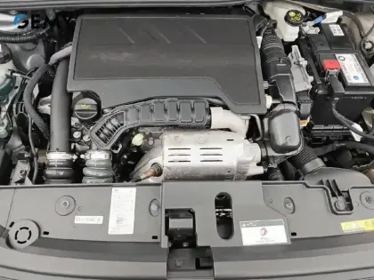 Photo 11 Peugeot 208  PureTech 100 S&S EAT8