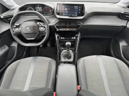 Photo 29 Peugeot 208  PureTech 100 S&S BVM6