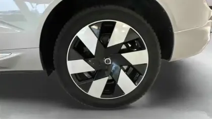 Photo 13 Volvo Xc60  T6 Recharge AWD 253 ch + 145 ch Geartronic 8