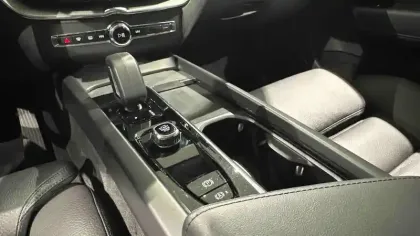 Photo 19 Volvo Xc60  T6 Recharge AWD 253 ch + 145 ch Geartronic 8