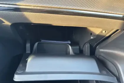 Photo 20 Peugeot 2008  PureTech 130 S&S BVM6