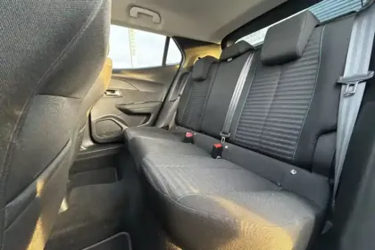 Photo 9 Peugeot 2008  PureTech 130 S&S BVM6