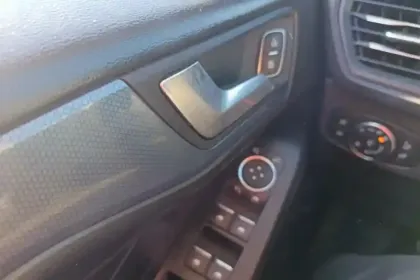 Photo 59 Ford Focus Gén. IV Ph1 Titanium 5