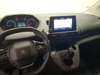 Photo 50 Peugeot Partner  FOURGON LONG 950 KG BLUEHDI 100 S&S BVM5