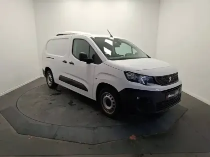 Photo 43 Peugeot Partner  FOURGON LONG 950 KG BLUEHDI 100 S&S BVM5