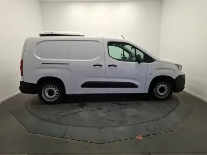 Photo 42 Peugeot Partner  FOURGON LONG 950 KG BLUEHDI 100 S&S BVM5