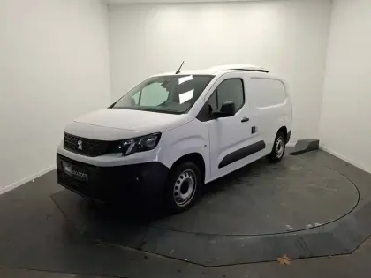 Photo Peugeot Partner Asphalt