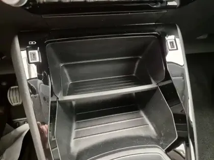 Photo 13 Peugeot 208  BLUEHDI 100 S&S BVM6