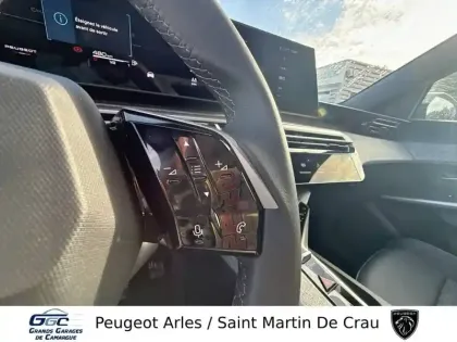 Photo 104 Peugeot 3008  Hybrid 136 e-DCS6