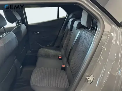 Photo 9 Peugeot 2008  Electrique 50 kWh 136 ch