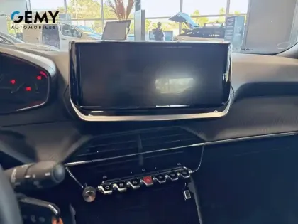 Photo 12 Peugeot 2008  Electrique 50 kWh 136 ch