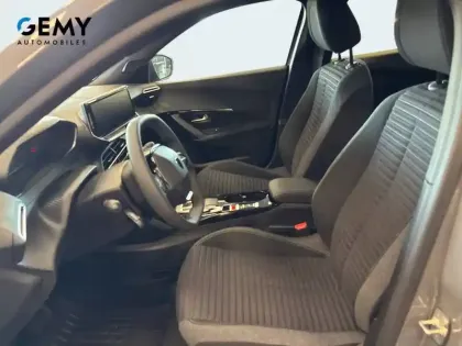 Photo 8 Peugeot 2008  Electrique 50 kWh 136 ch