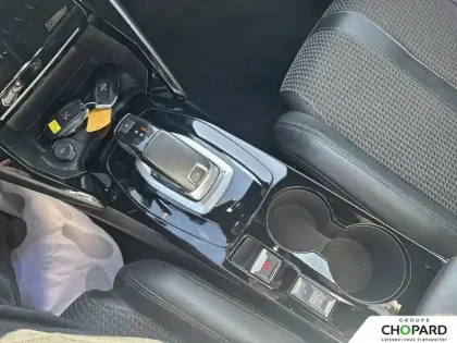 Photo 12 Peugeot 2008 Gén. II Ph1 NG GT 5