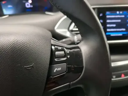 Photo 14 Peugeot 308  SW BlueHDi 130ch S&S BVM6