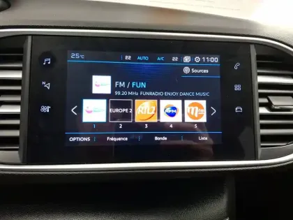 Photo 18 Peugeot 308  SW BlueHDi 130ch S&S BVM6