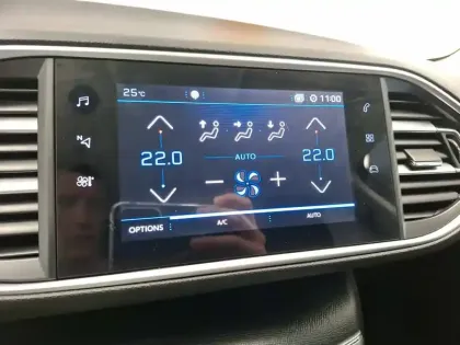 Photo 20 Peugeot 308  SW BlueHDi 130ch S&S BVM6