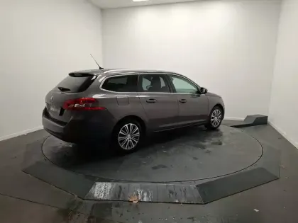 Photo 41 Peugeot 308  SW BlueHDi 130ch S&S BVM6
