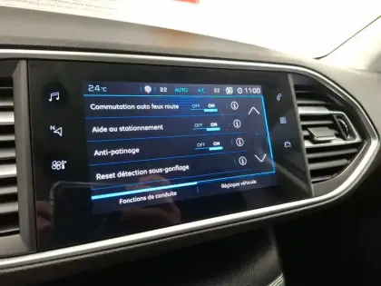 Photo 23 Peugeot 308  SW BlueHDi 130ch S&S BVM6