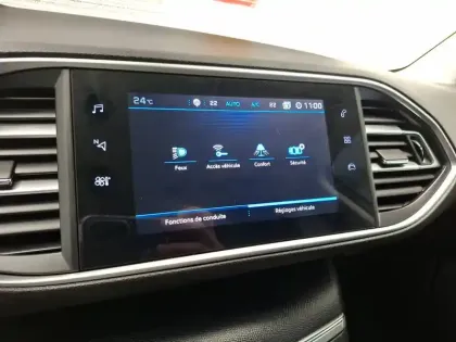 Photo 24 Peugeot 308  SW BlueHDi 130ch S&S BVM6