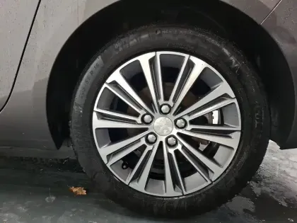 Photo 9 Peugeot 308  SW BlueHDi 130ch S&S BVM6